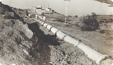 बँक थ्रू हिस्ट्री लेन्स